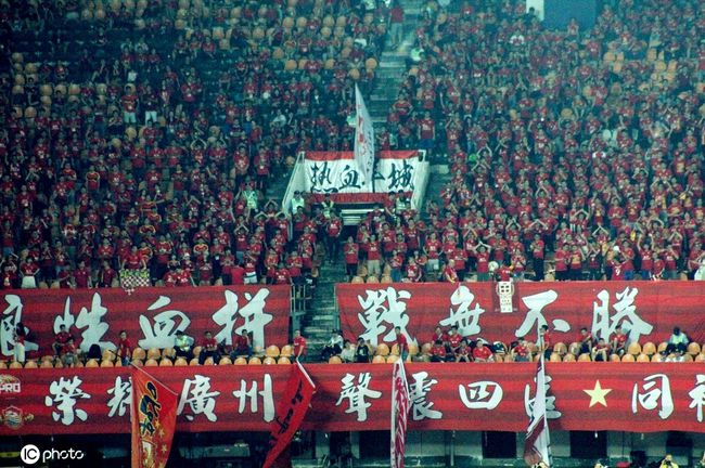 北京时间12月13日凌晨1:45，欧冠小组赛B组第6轮，阿森纳客场挑战埃因霍温。